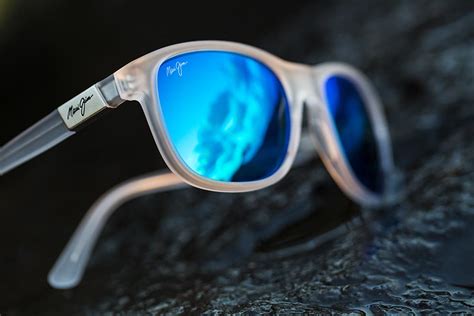 maui jim photochromic lenses.